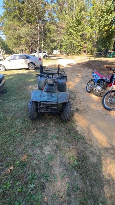 Honda CR - Image 4 of 5