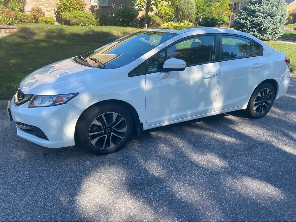 2015 Honda Civic 9th Gen - Image 3 of 5