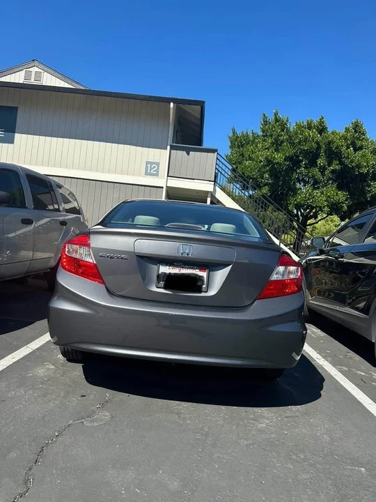2012 Honda Civic 9th Gen - Image 2 of 10