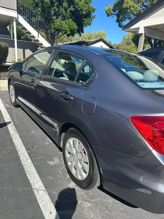 2012 Honda Civic 9th Gen - Image 4 of 10