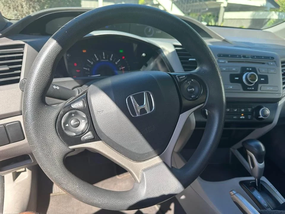 2012 Honda Civic 9th Gen - Image 9 of 10
