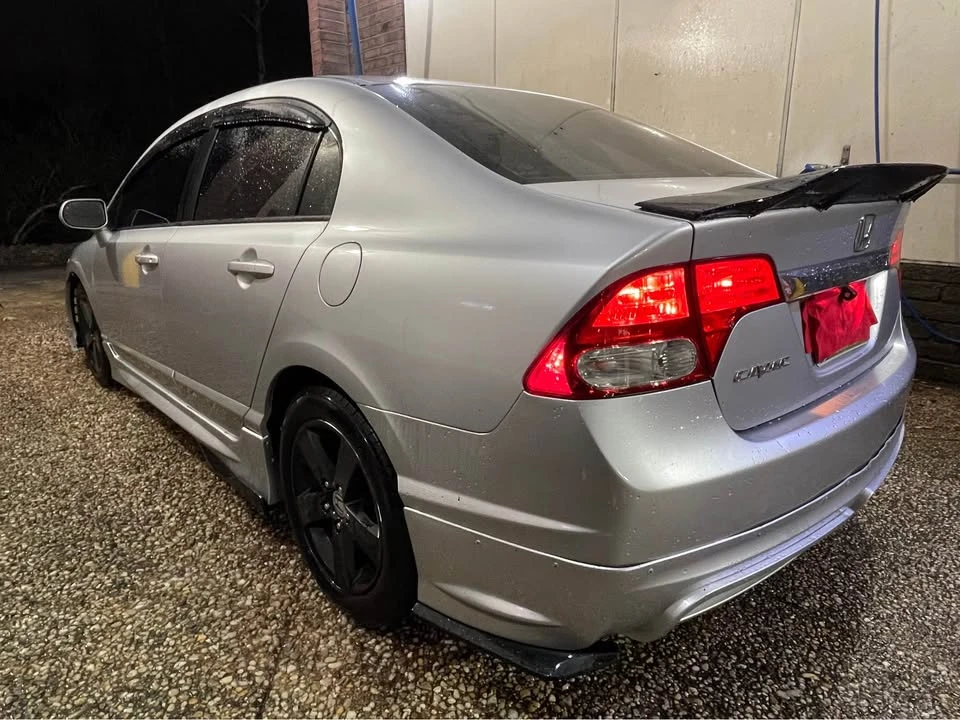2011 Honda Civic 8th Gen - Image 10 of 10