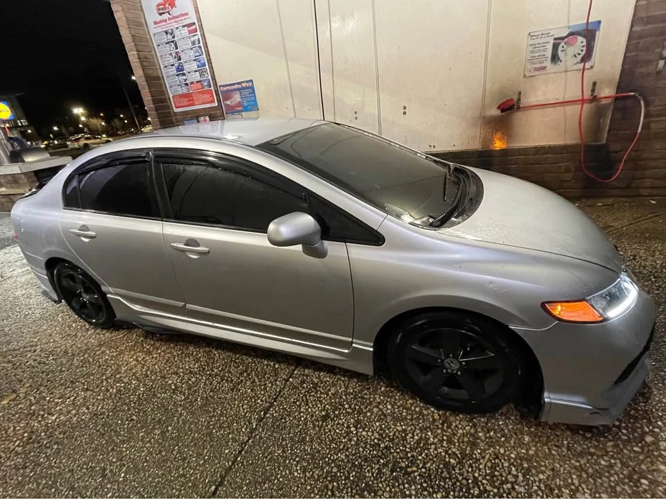 2011 Honda Civic 8th Gen - Image 3 of 10