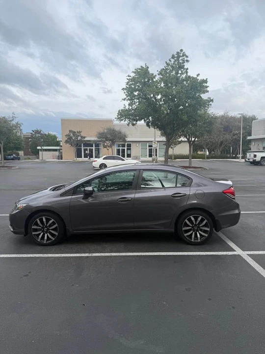 2014 Honda Civic 9th Gen - Image 4 of 10