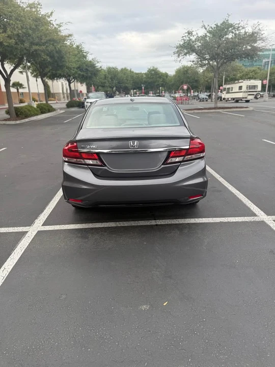 2014 Honda Civic 9th Gen - Image 3 of 10
