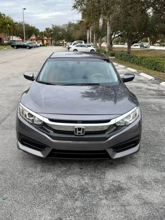2016 Honda Civic 10th Gen - Image 5 of 9