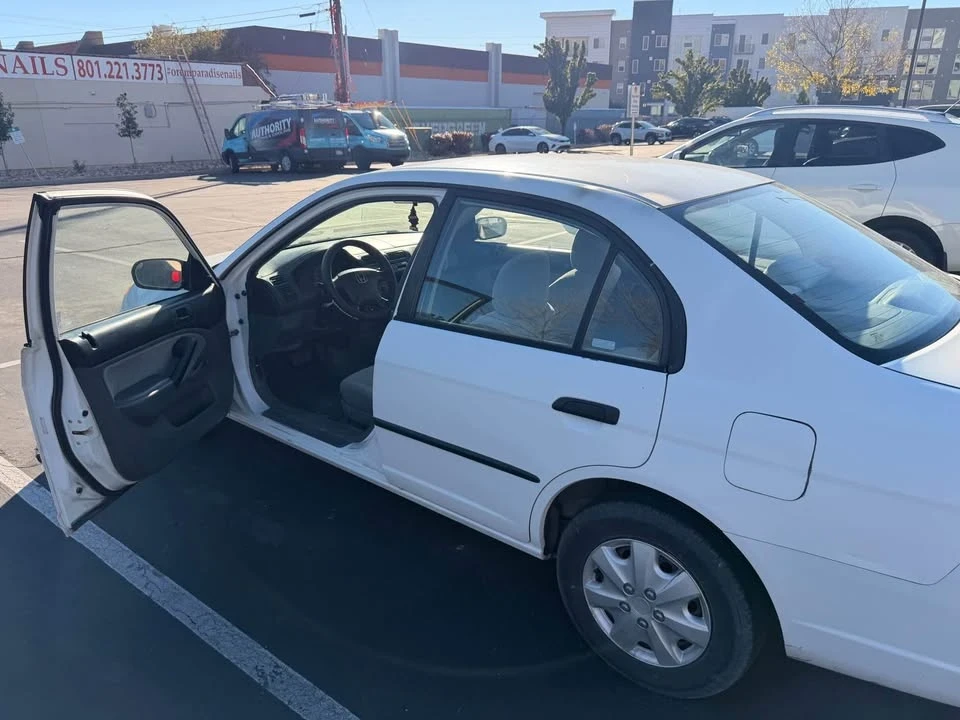 2001 Honda Civic 7th Gen - Image 2 of 9