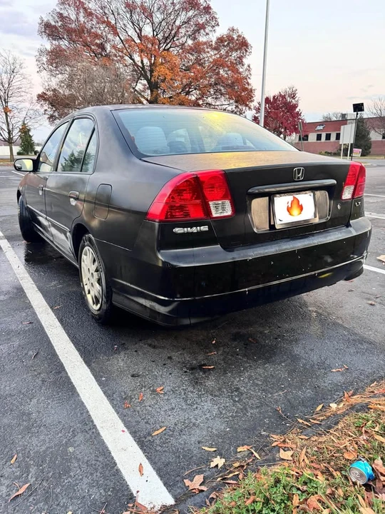 2004 Honda Civic 7th Gen - Image 3 of 8