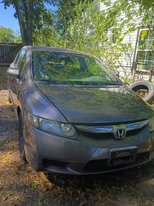2009 Honda Civic 8th Gen - Image 5 of 5