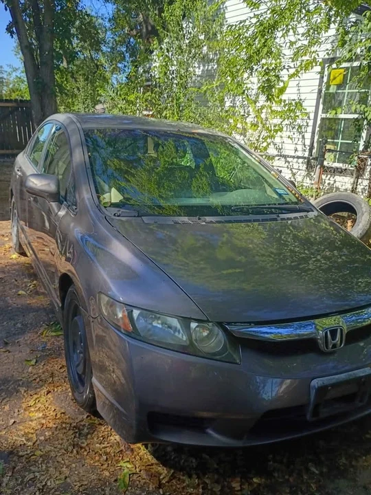 2009 Honda Civic 8th Gen - Image 4 of 5