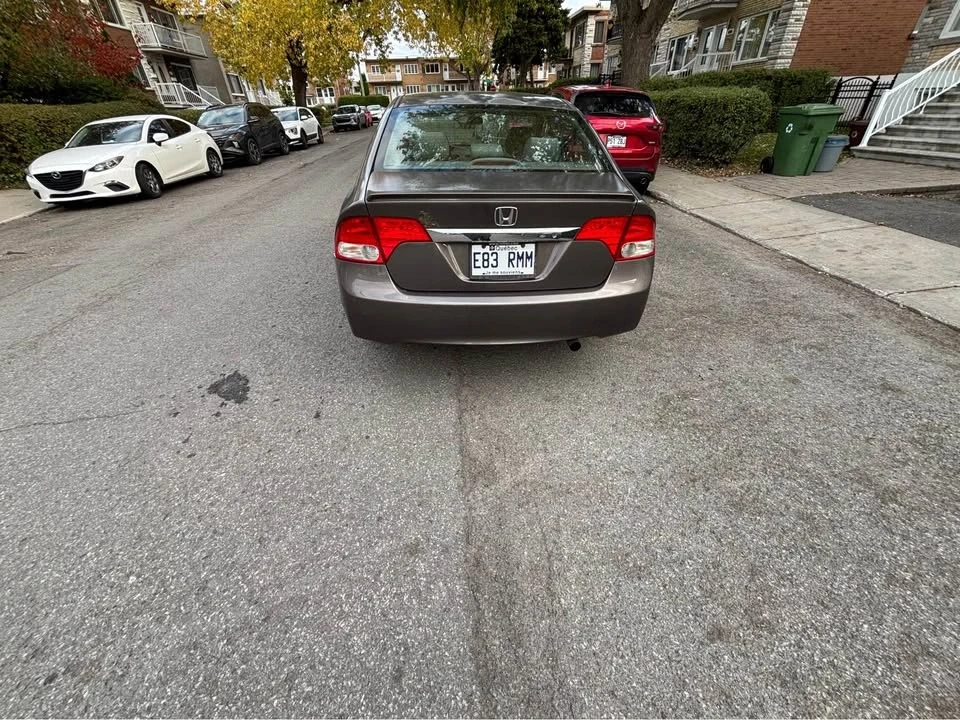 2010 Honda Civic 8th Gen - Image 5 of 8