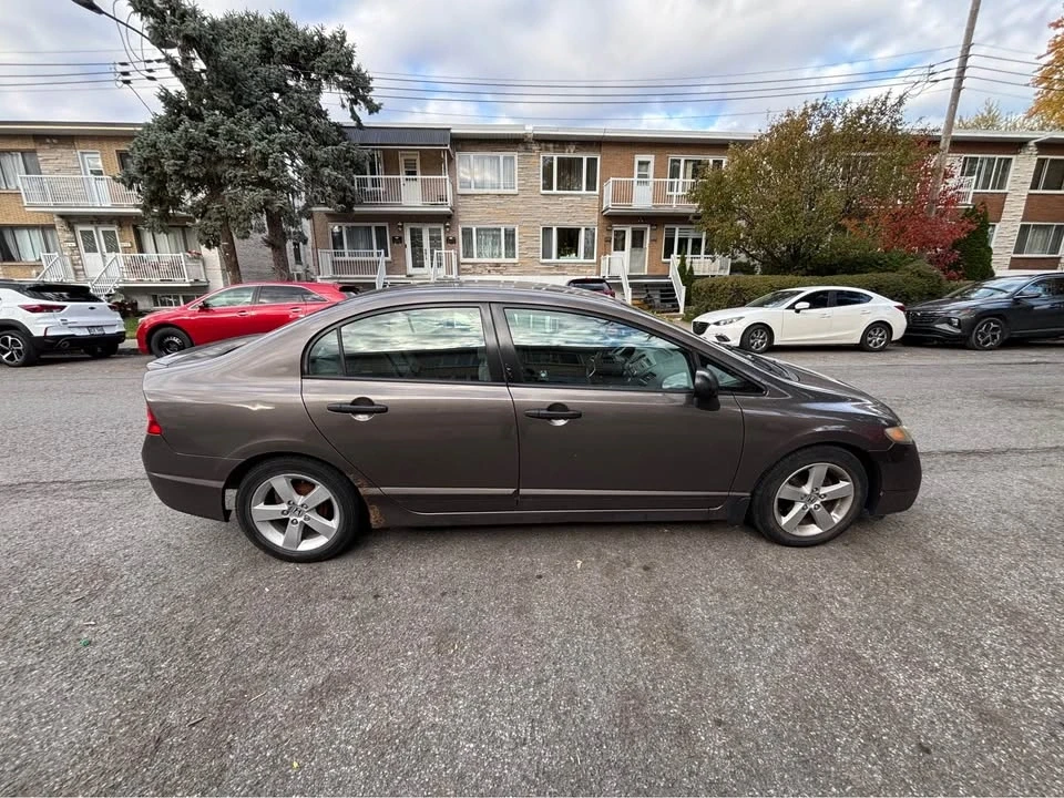 2010 Honda Civic 8th Gen - Image 8 of 8