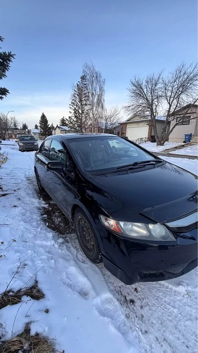 2011 Honda Civic 8th Gen - Image 2 of 10