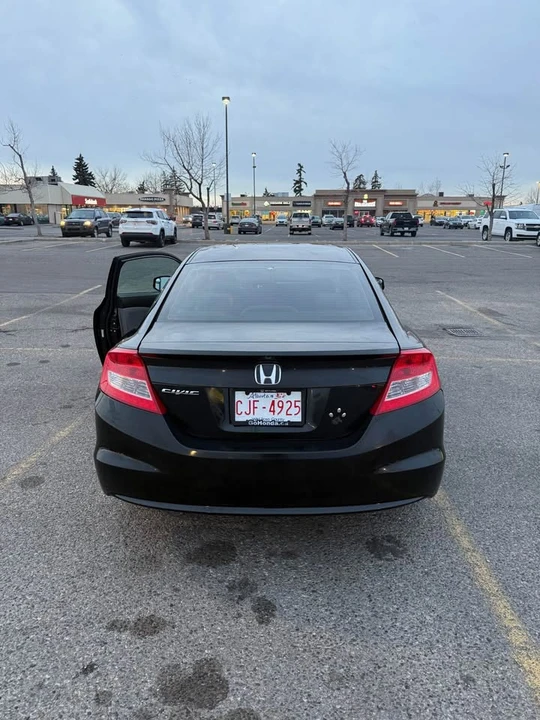 2012 Honda Civic 9th Gen - Image 2 of 4
