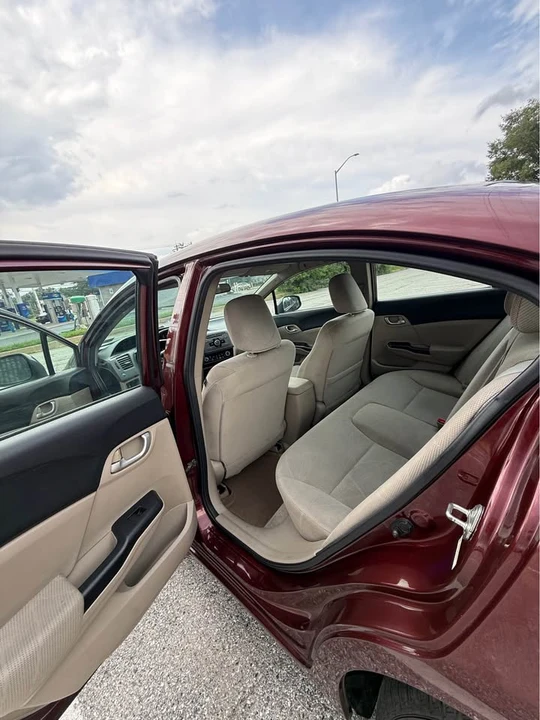 2012 Honda Civic 9th Gen - Image 6 of 10