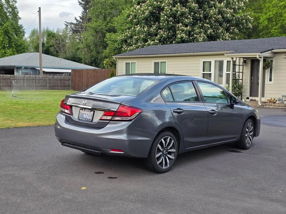 2013 Honda Civic 9th Gen - Image 2 of 4