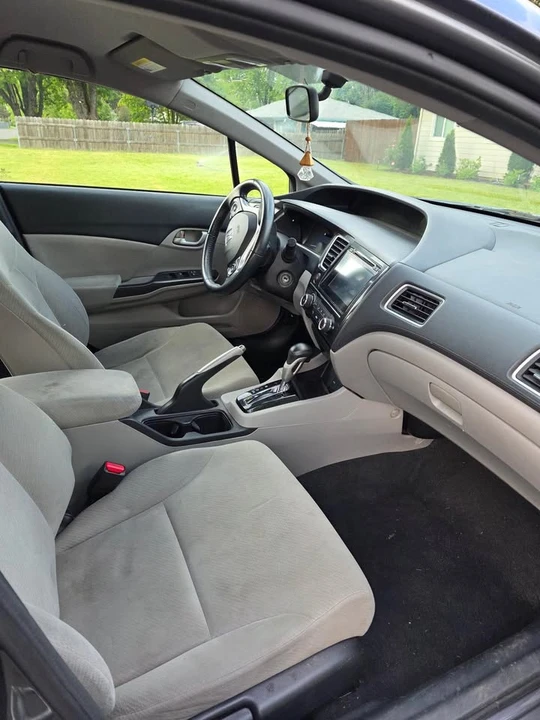 2013 Honda Civic 9th Gen - Image 4 of 4