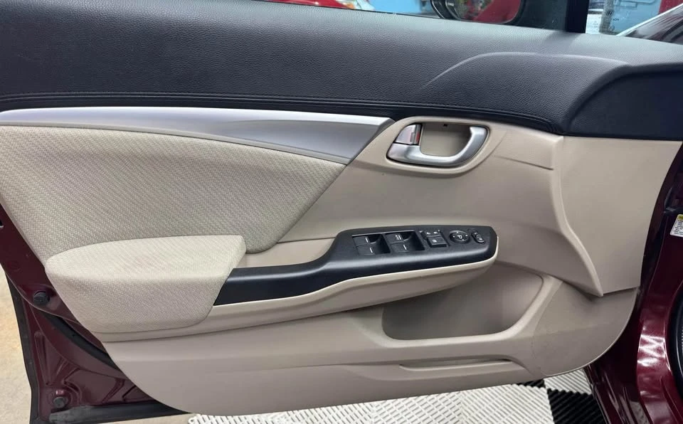 2013 Honda Civic 9th Gen - Image 8 of 10