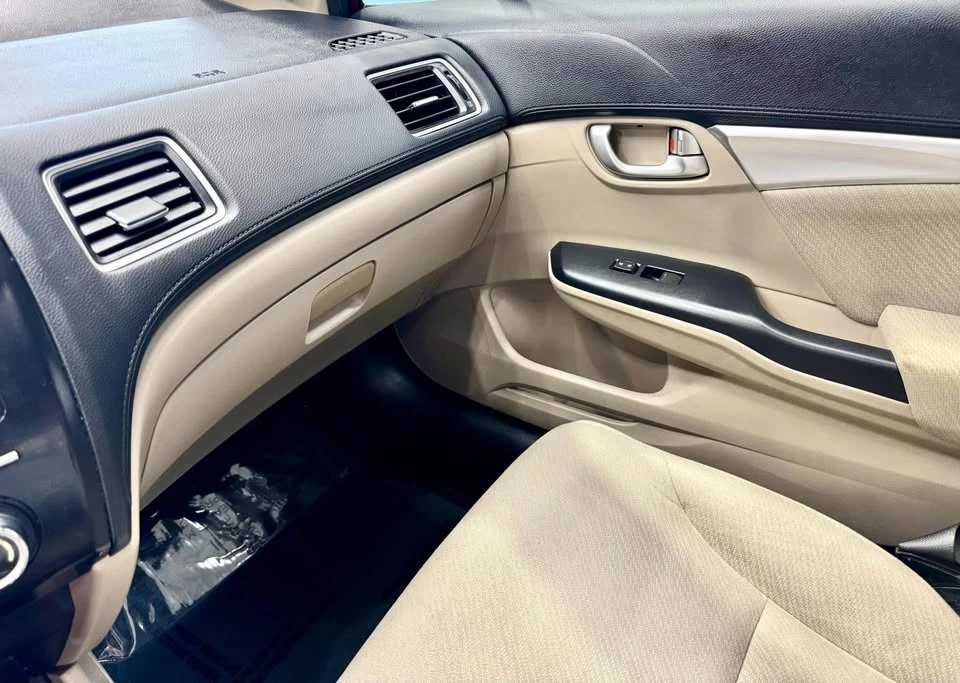 2013 Honda Civic 9th Gen - Image 7 of 10