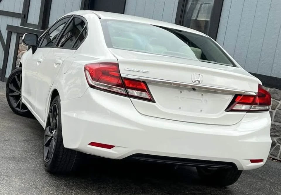 2013 Honda Civic 9th Gen - Image 2 of 10
