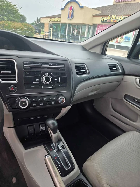 2014 Honda Civic 9th Gen - Image 6 of 8