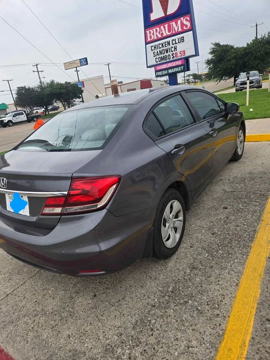 2014 Honda Civic 9th Gen - Image 2 of 9