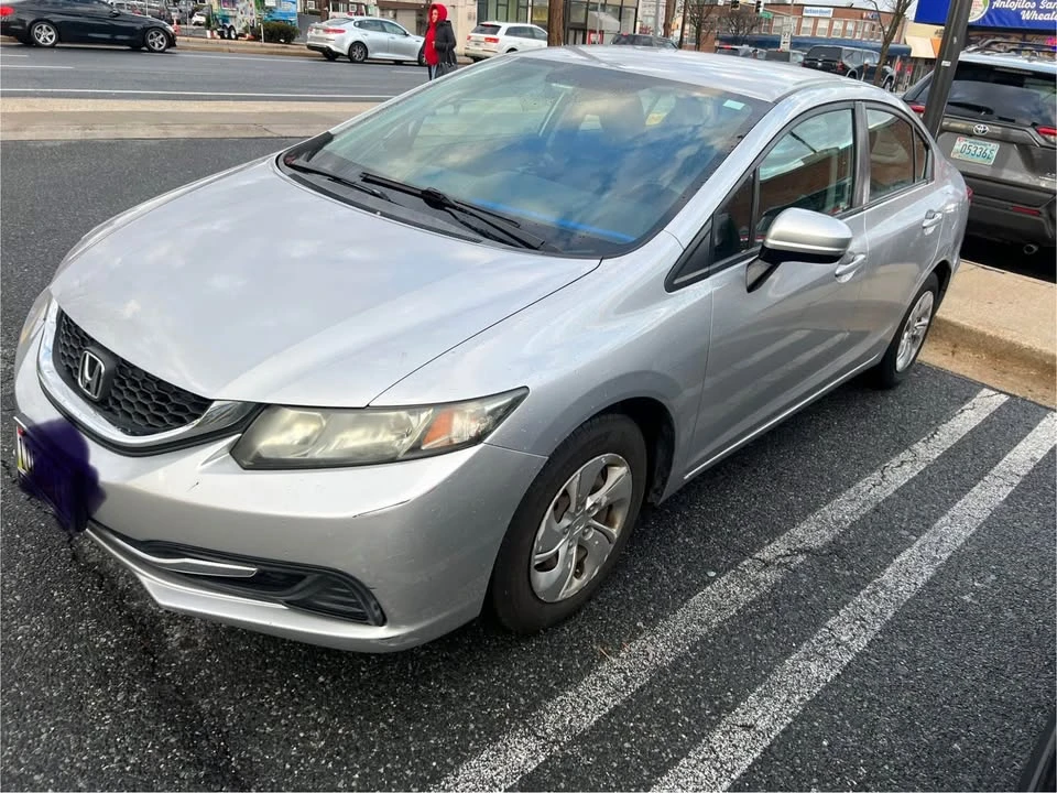 2015 Honda Civic 9th Gen - Image 2 of 5