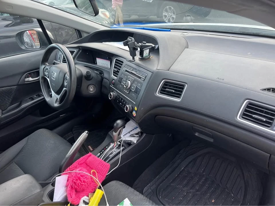 2015 Honda Civic 9th Gen - Image 4 of 5