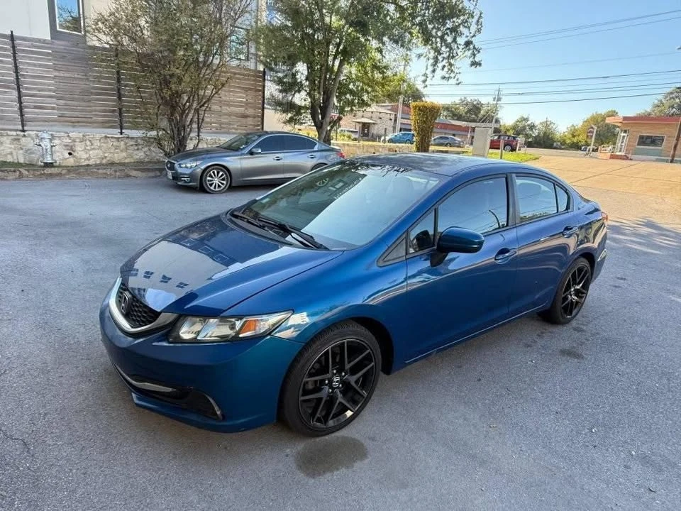2016 Honda Civic 10th Gen - Image 2 of 3