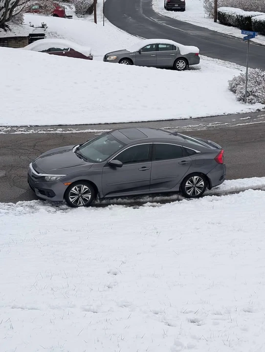 2016 Honda Civic 10th Gen - Image 2 of 3