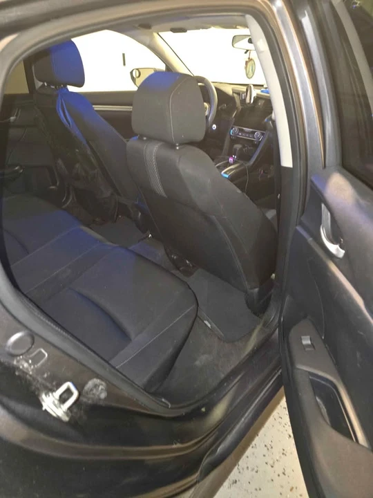 2016 Honda Civic 10th Gen - Image 4 of 10