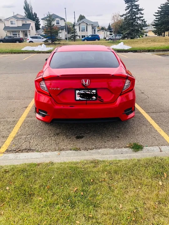 2017 Honda Civic 10th Gen - Image 6 of 9
