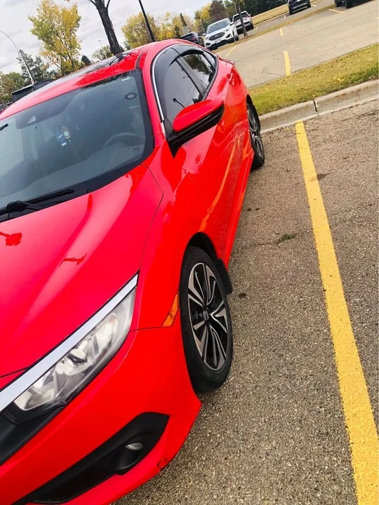 2017 Honda Civic 10th Gen - Image 5 of 9