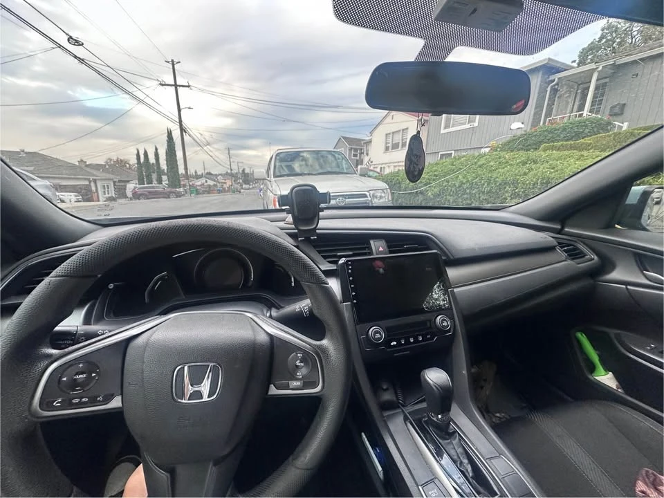 2017 Honda Civic 10th Gen - Image 4 of 4