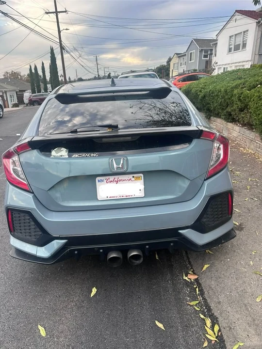 2017 Honda Civic 10th Gen - Image 3 of 4