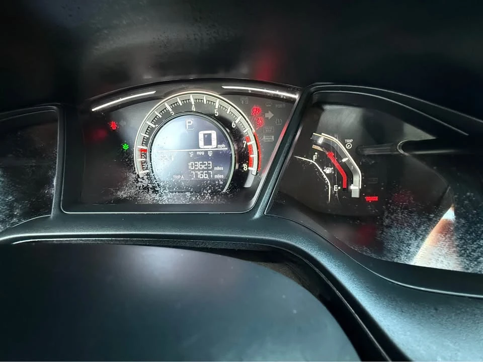 2018 Honda Civic 10th Gen - Image 9 of 10