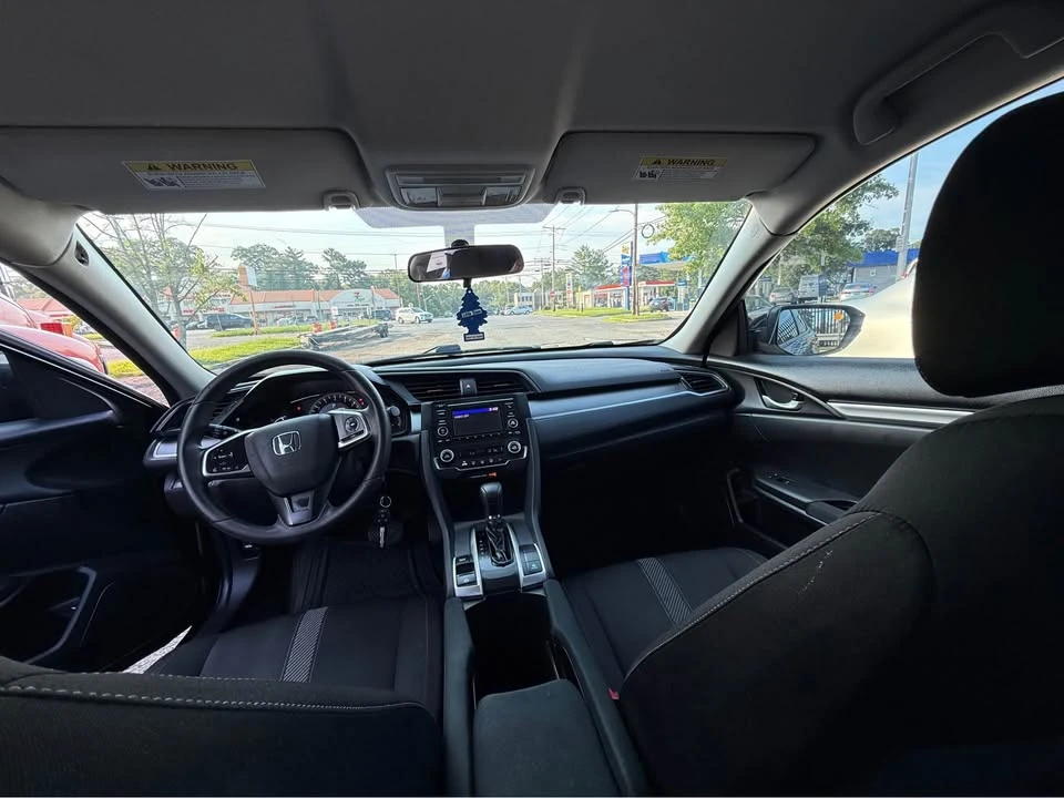 2018 Honda Civic 10th Gen - Image 6 of 10