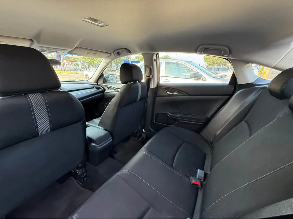 2018 Honda Civic 10th Gen - Image 5 of 10