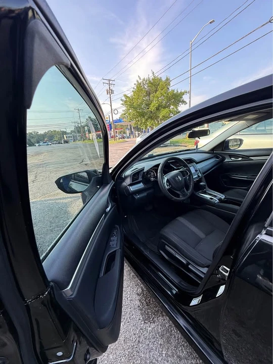 2018 Honda Civic 10th Gen - Image 10 of 10