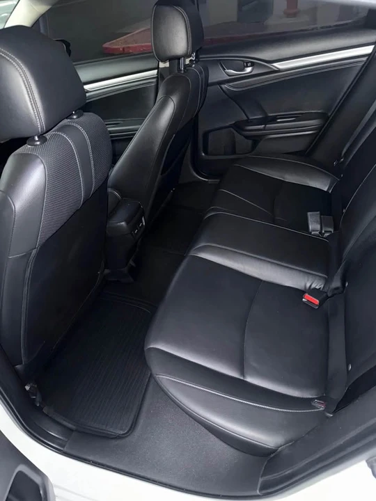 2018 Honda Civic 10th Gen - Image 5 of 5