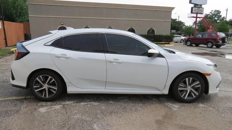 2020 Honda Civic 10th Gen - Image 5 of 8