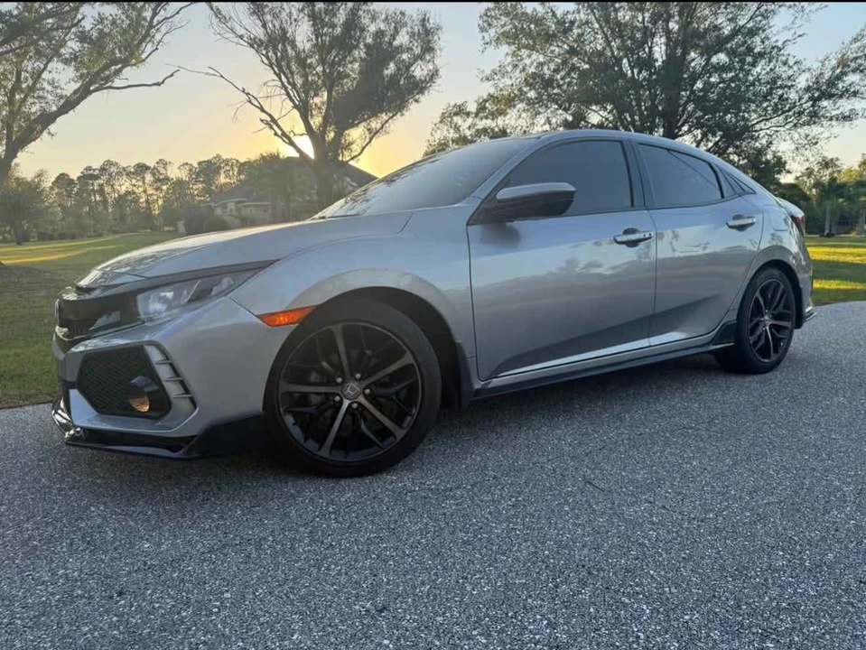 2021 Honda Civic 10th Gen - Image 3 of 5