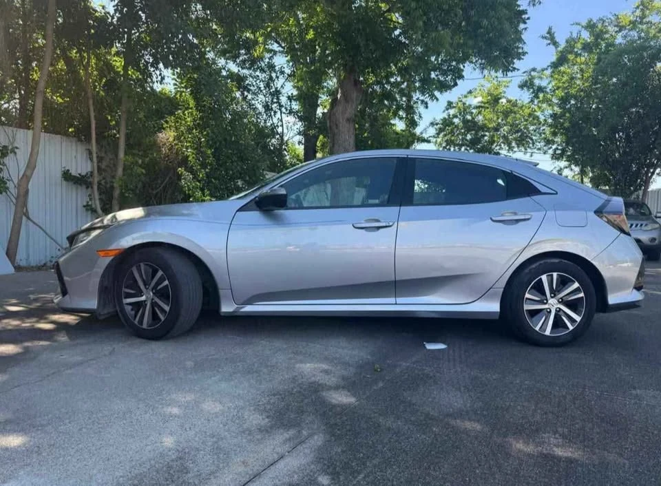 2021 Honda Civic 10th Gen - Image 2 of 4