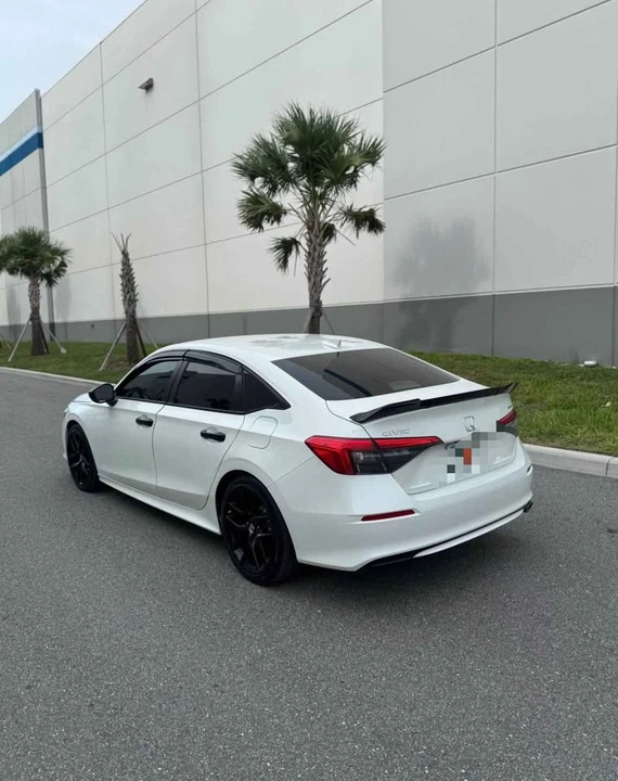 2024 Honda Civic 11th Gen - Image 2 of 7