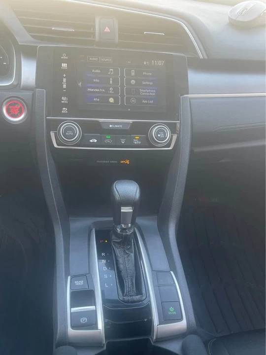 2016 Honda Civic 10th Gen - Image 6 of 9