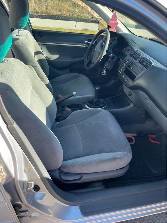 2002 Honda Civic 7th Gen - Image 7 of 10