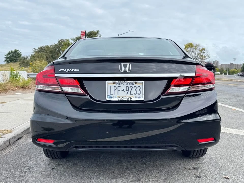 2014 Honda Civic 9th Gen - Image 5 of 8