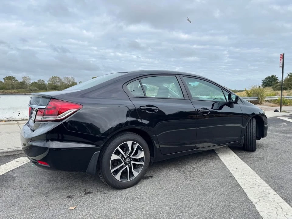2014 Honda Civic 9th Gen - Image 4 of 8