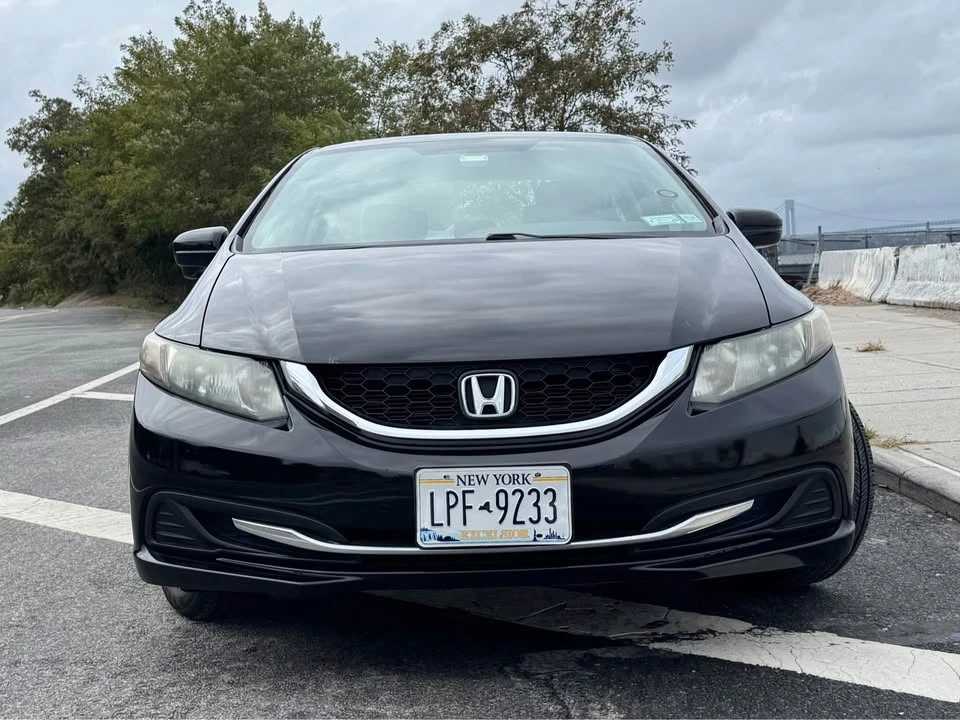 2014 Honda Civic 9th Gen - Image 2 of 8
