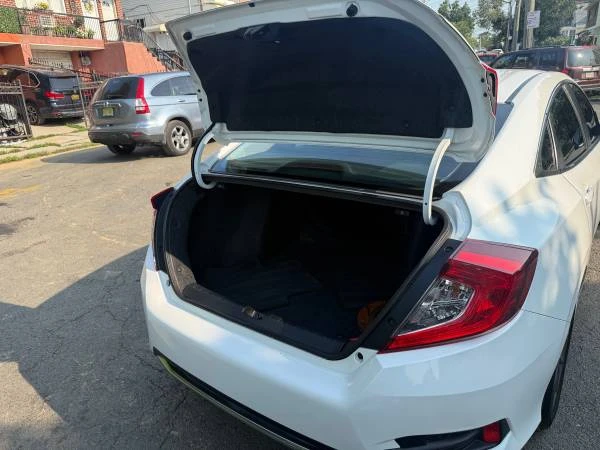 2020 Honda Civic 10th Gen - Image 18 of 31